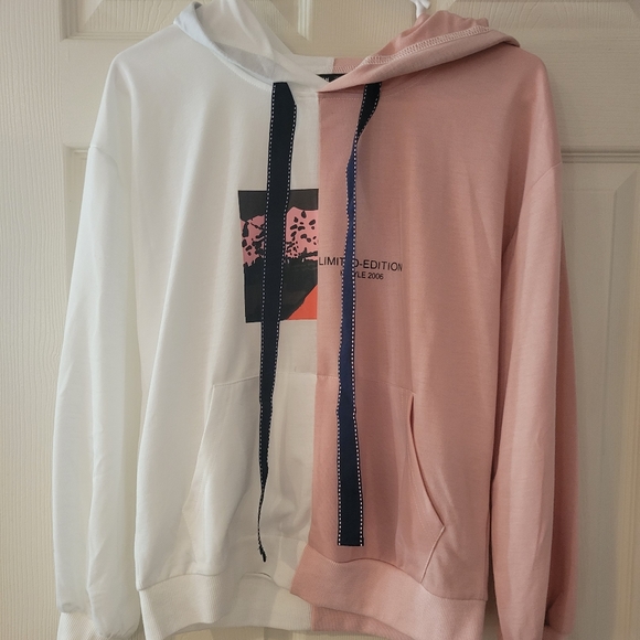 SHEIN pullover - Picture 2 of 4